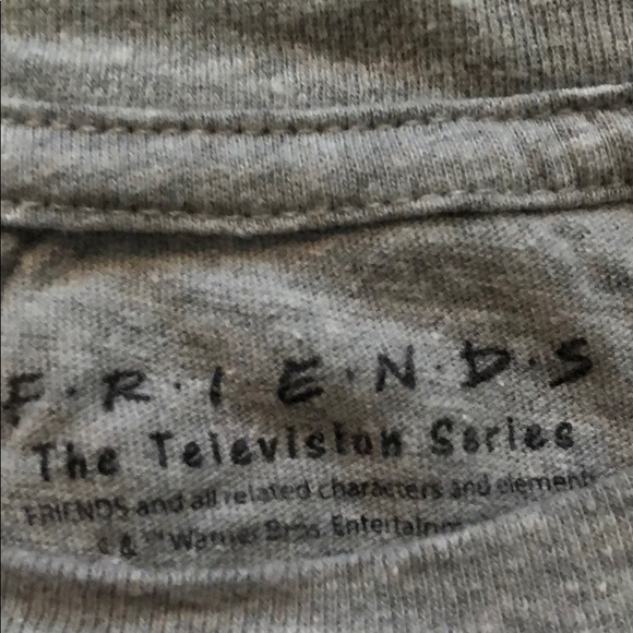 Friends cropped tee - Picture 2 of 3